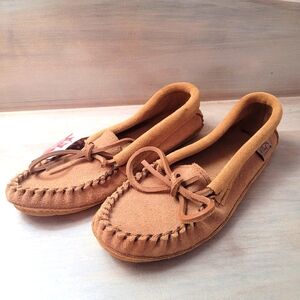 Laurentian Chief Canadian Suede Indoor Moccasin Slippers Size 5 Tan Cozy NEW